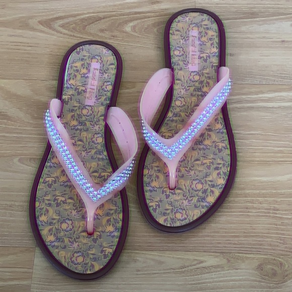 Rhinestones Flip Flops - Picture 3 of 11